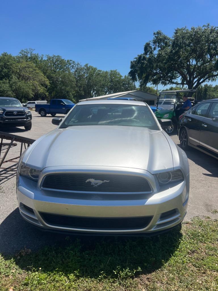 2014 Ford Mustang V6